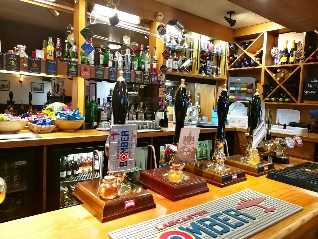 The Howard Arms ブランプトン エクステリア 写真