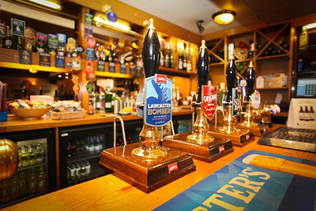 The Howard Arms ブランプトン エクステリア 写真